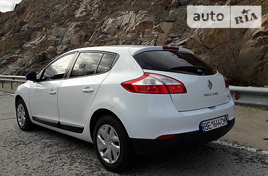 Хэтчбек Renault Megane 2013 в 
