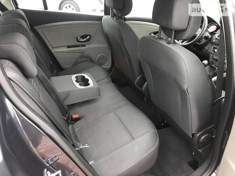 Хетчбек Renault Megane 2010 в Рівному фото 26 Хетчбек Renault Megane 2010 в Рівному