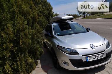 Універсал Renault Megane 2011 в  фото 20 Універсал Renault Megane 2011 в
