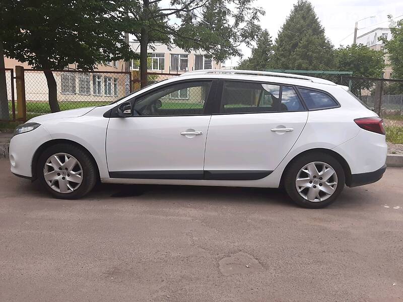 Універсал Renault Megane 2011 в Львові фото 2 Універсал Renault Megane 2011 в Львові