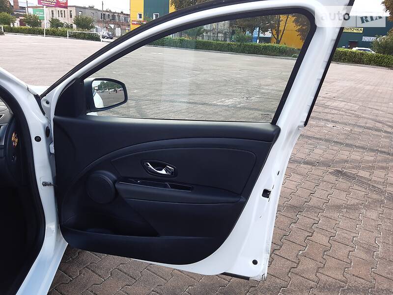 Універсал Renault Megane 2014 в Житомирі фото 36 Універсал Renault Megane 2014 в Житомирі