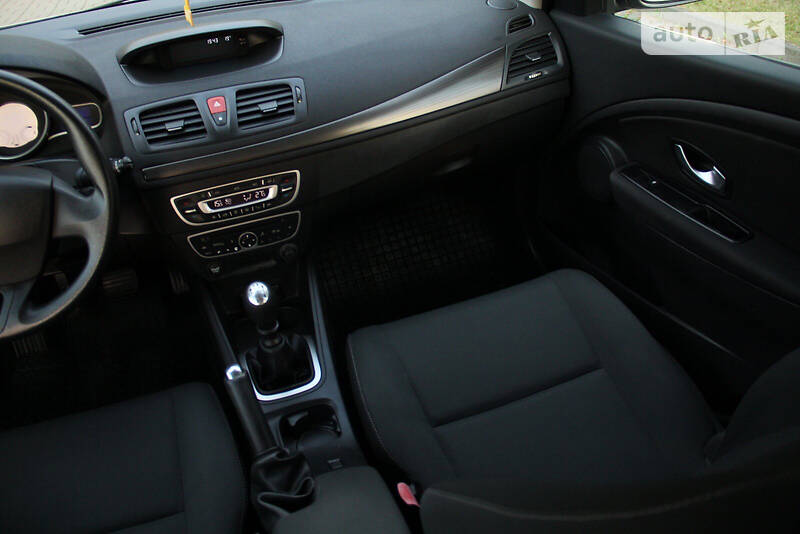 Універсал Renault Megane 2009 в Дрогобичі фото 92 Універсал Renault Megane 2009 в Дрогобичі