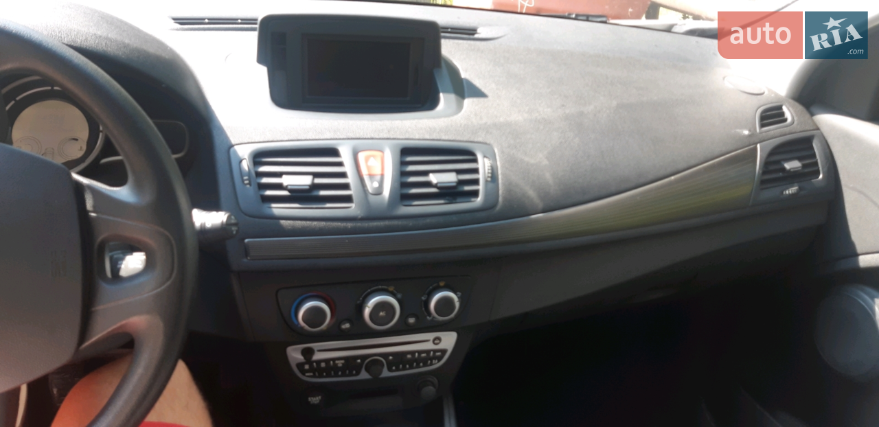 2010 Renault Megane - мініатюра 16