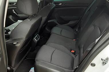 Хэтчбек Renault Megane 2017 в 