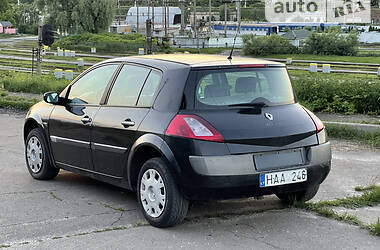 Хэтчбек Renault Megane 2002 в Киеве