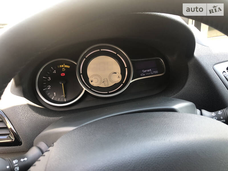 Хэтчбек Renault Megane 2012 в Днепре фото 7 Хэтчбек Renault Megane 2012 в Днепре