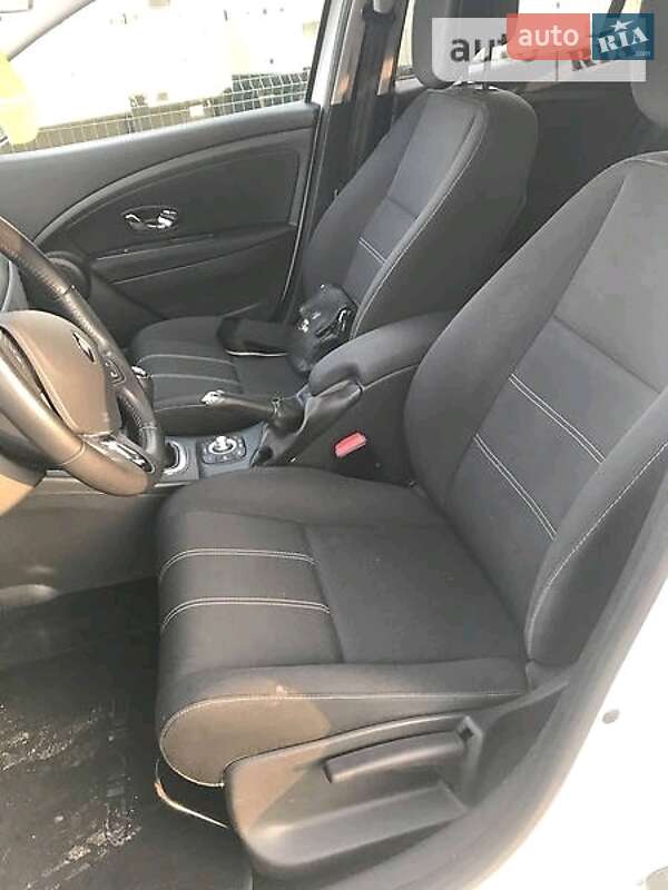 Хэтчбек Renault Megane 2013 в Виннице фото 11 Хэтчбек Renault Megane 2013 в Виннице