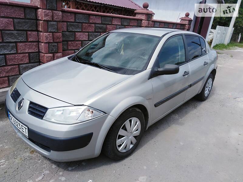 Седан Renault Megane 2005 в Дубні