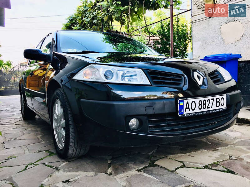 Седан Renault Megane 2007 в Мукачево