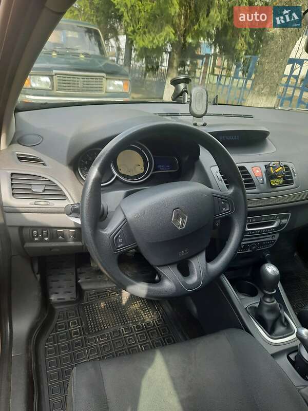 Універсал Renault Megane 2010 в Кобеляках фото 7 Універсал Renault Megane 2010 в Кобеляках