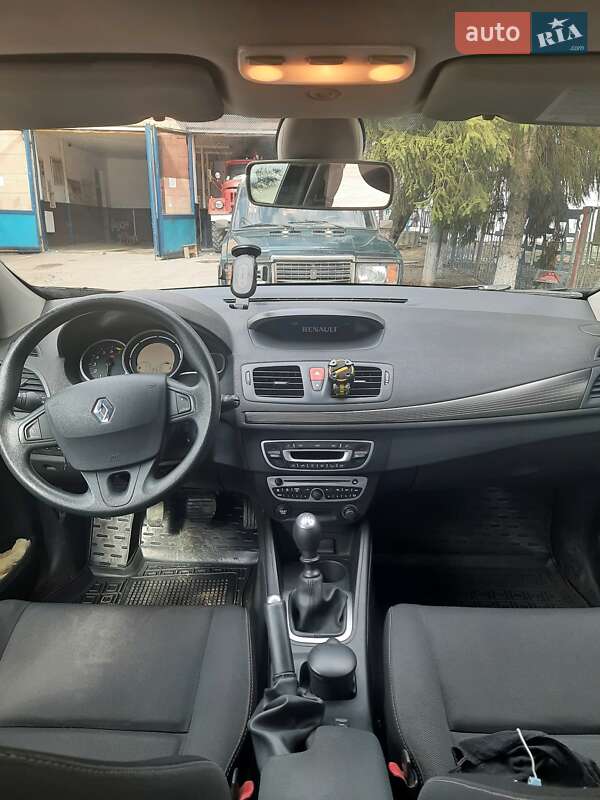 Універсал Renault Megane 2010 в Кобеляках фото 6 Універсал Renault Megane 2010 в Кобеляках