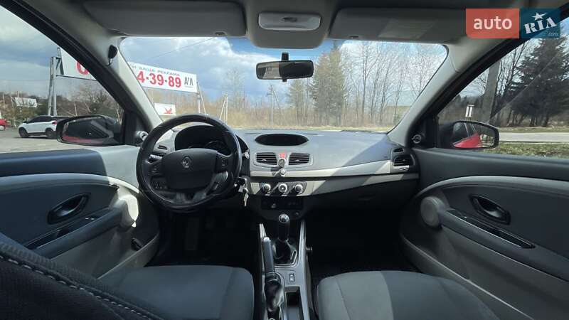 Хэтчбек Renault Megane 2010 в Трускавце фото 18 Хэтчбек Renault Megane 2010 в Трускавце