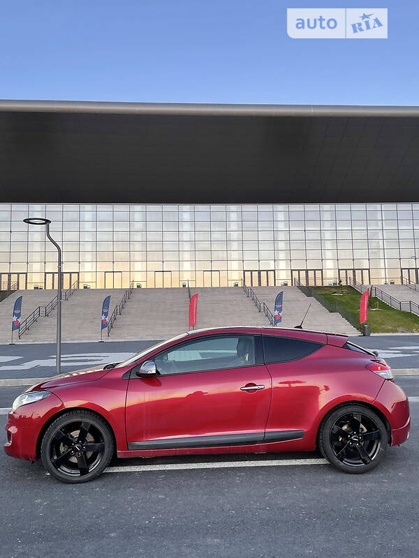 Купе Renault Megane 2011 в Шостці