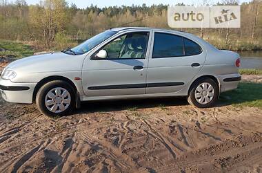 Седан Renault Megane 2003 в Маневичах