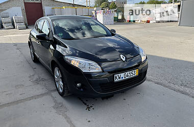 Хэтчбек Renault Megane 2011 в Первомайске