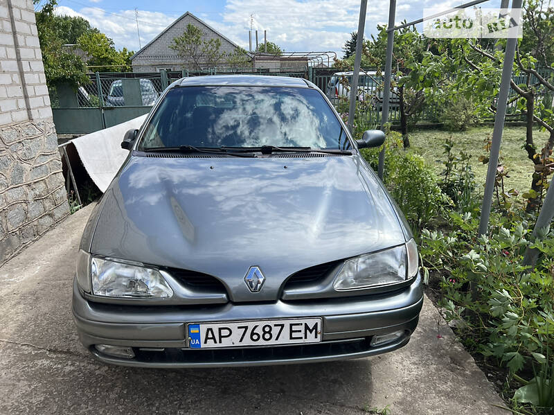 Хетчбек Renault Megane 1998 в Запоріжжі