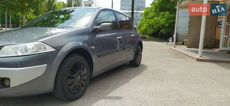Хэтчбек Renault Megane 2007 в Ивано-Франковске фото 5 Хэтчбек Renault Megane 2007 в Ивано-Франковске