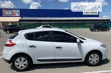 Хэтчбек Renault Megane 2021 в 