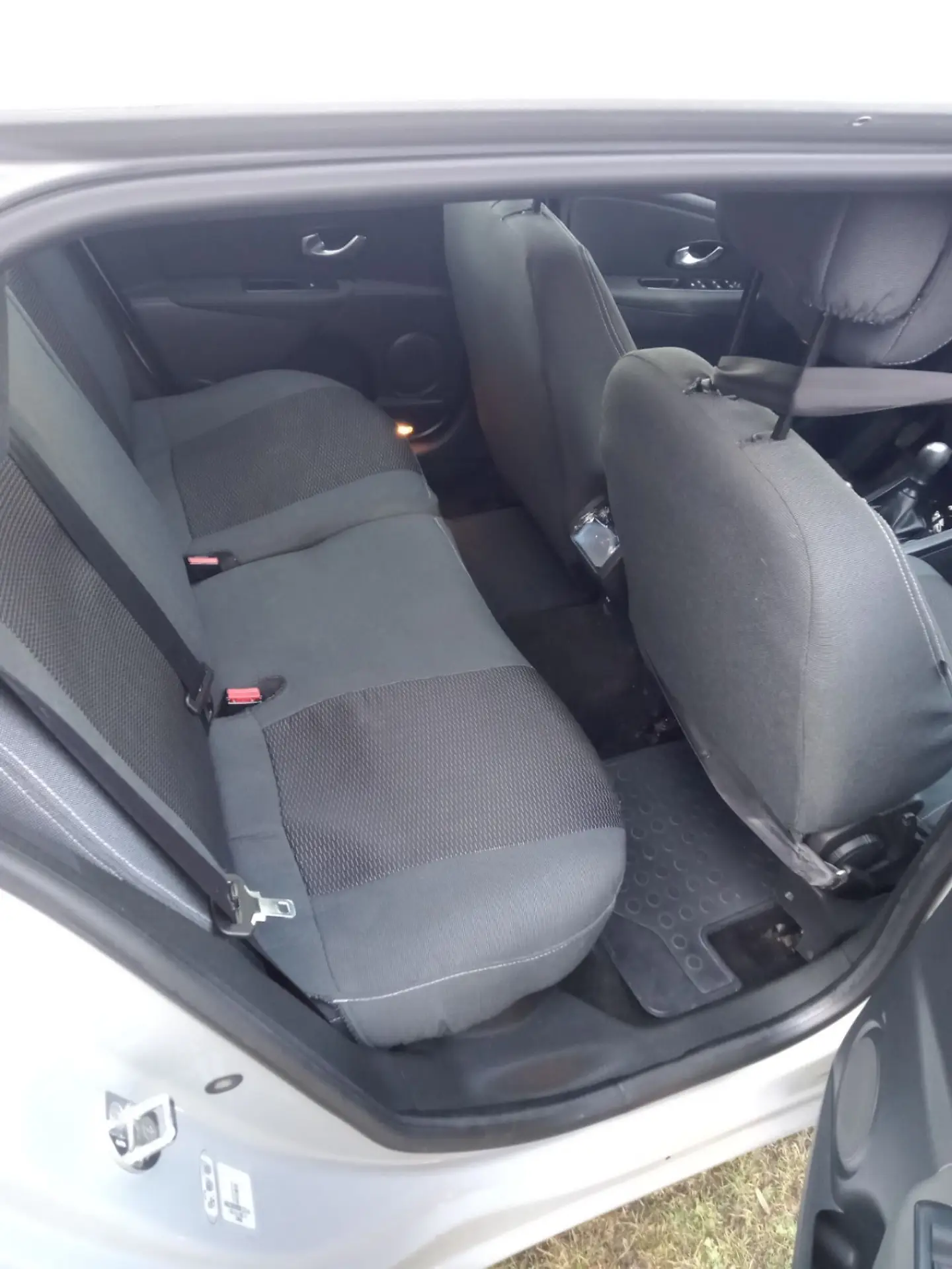 2011 Renault Megane - мініатюра 2