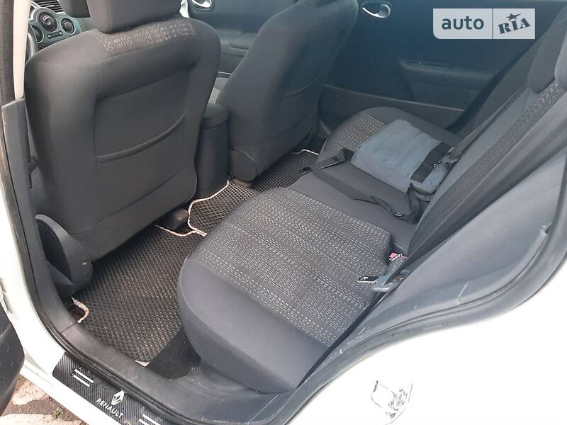Универсал Renault Megane 2007 в Ровно фото 22 Универсал Renault Megane 2007 в Ровно