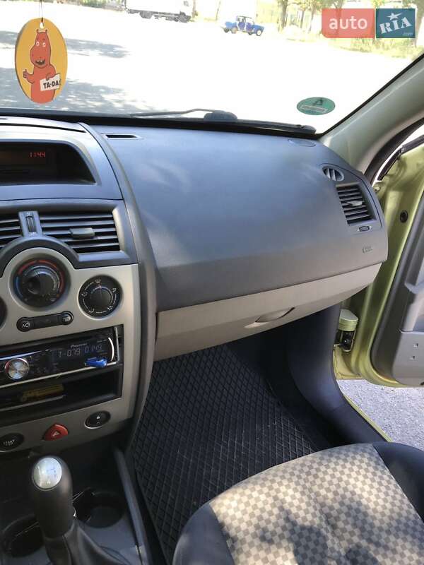 Хетчбек Renault Megane 2004 в Кривому Розі