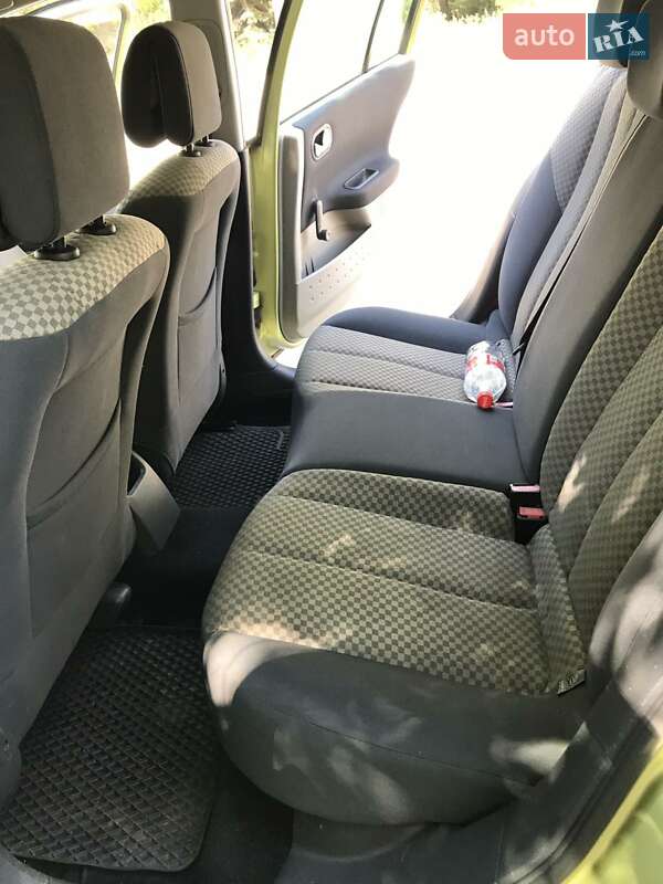 Хетчбек Renault Megane 2004 в Кривому Розі