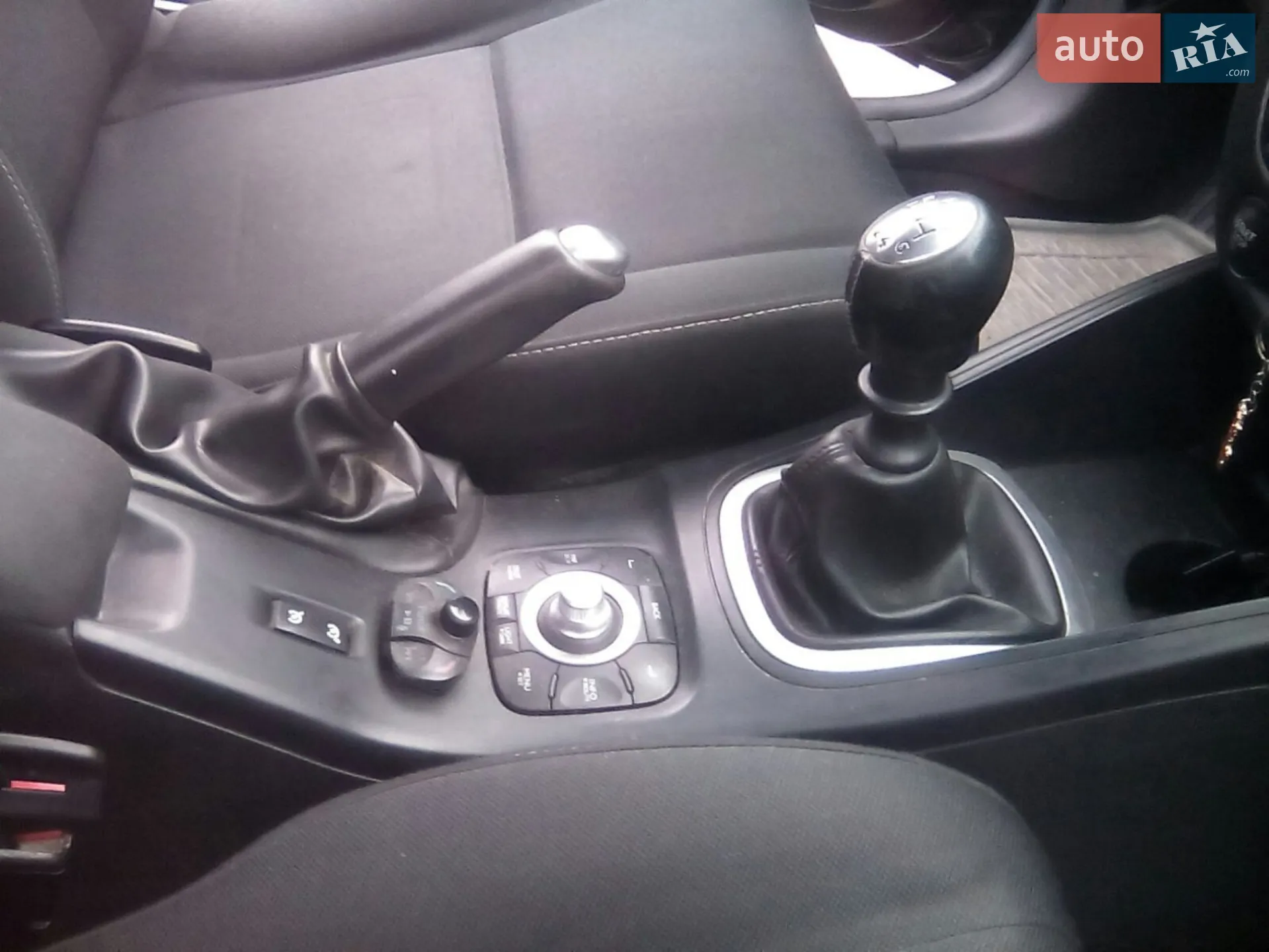 2012 Renault Megane - мініатюра 21