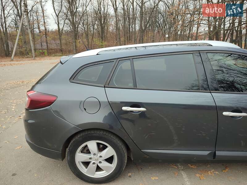 Универсал Renault Megane 2010 в Умани фото 71 Универсал Renault Megane 2010 в Умани