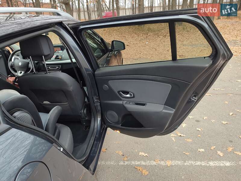 Универсал Renault Megane 2010 в Умани фото 152 Универсал Renault Megane 2010 в Умани