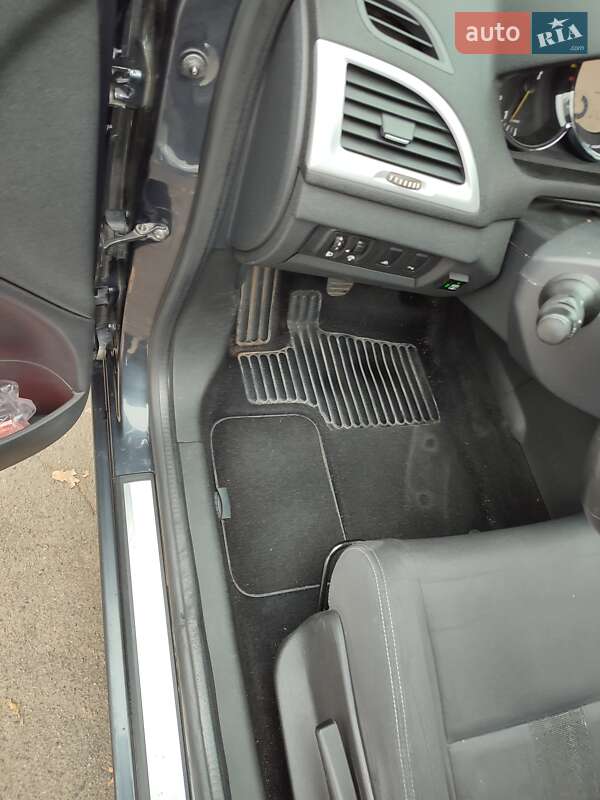 Универсал Renault Megane 2010 в Умани фото 185 Универсал Renault Megane 2010 в Умани