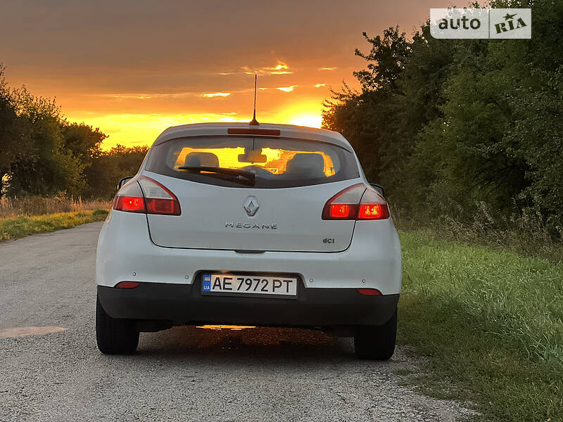 Хетчбек Renault Megane 2012 в Дніпрі фото 13 Хетчбек Renault Megane 2012 в Дніпрі