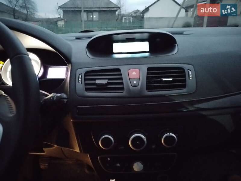 Універсал Renault Megane 2011 в Сокирянах
