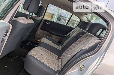 Седан Renault Megane 2003 в 