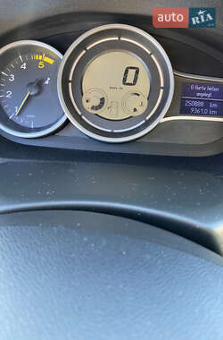 Універсал Renault Megane 2012 в Чернівцях