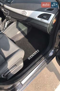 Хэтчбек Renault Megane 2008 в 