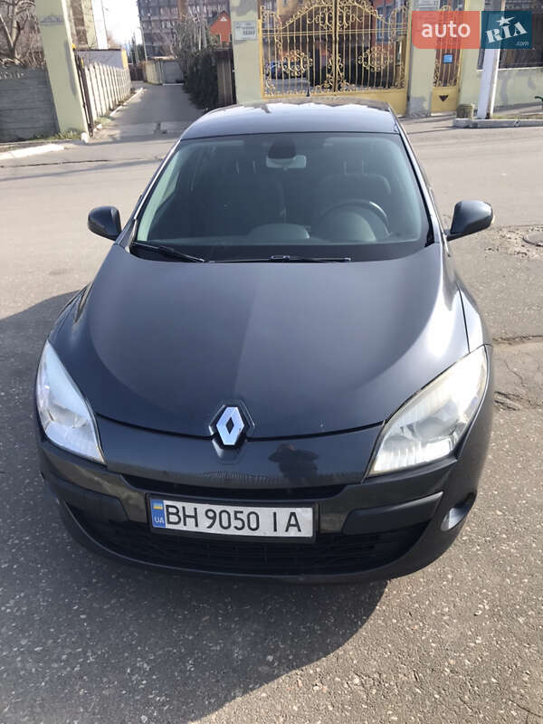 Хэтчбек Renault Megane 2008 в 