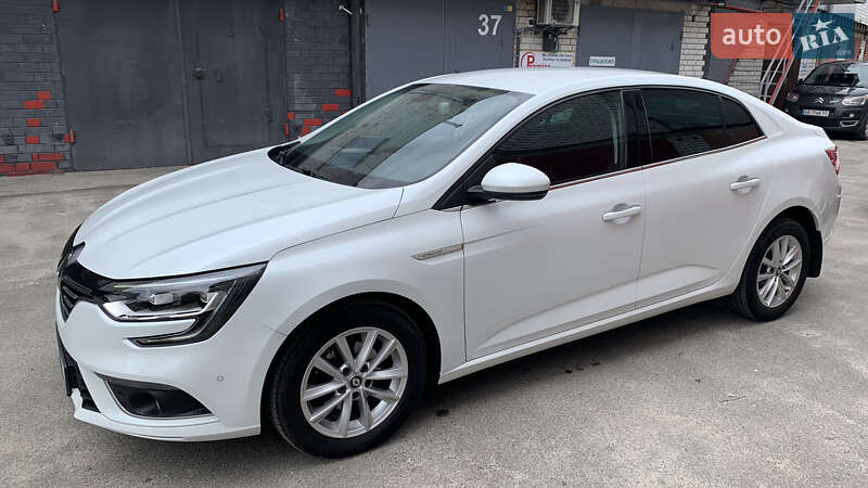 Седан Renault Megane 2016 в Києві