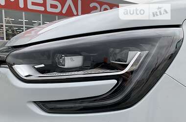 Седан Renault Megane 2021 в 
