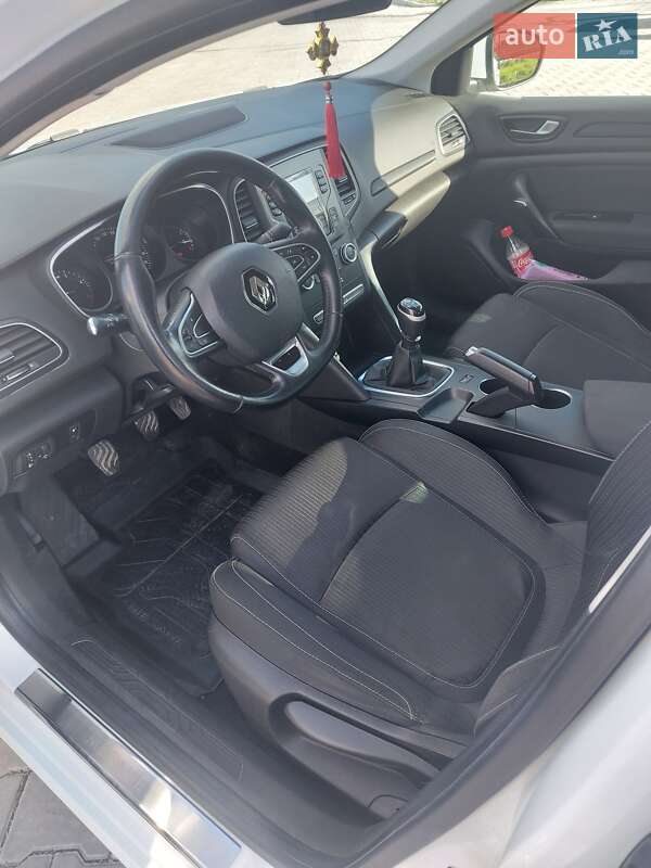 Седан Renault Megane 2017 в Звягелі