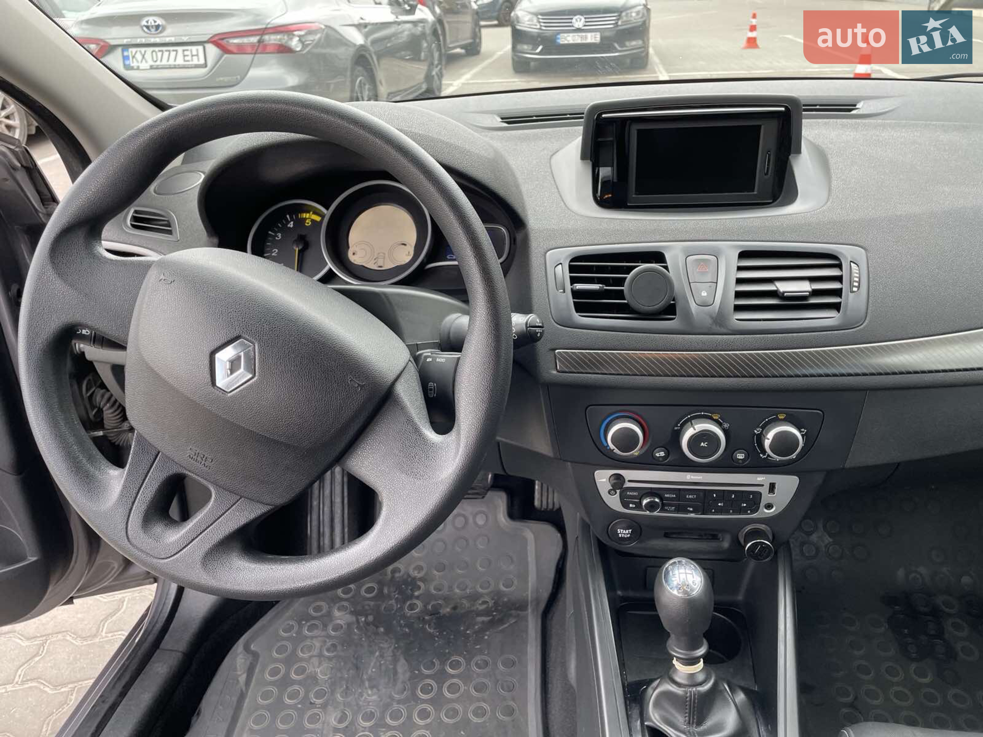 2012 Renault Megane - мініатюра 8