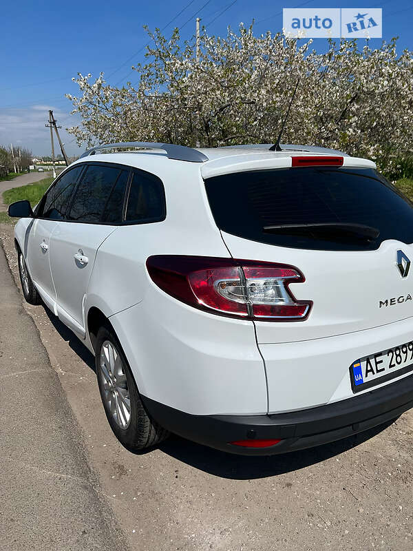 Универсал Renault Megane 2015 в Подгородном