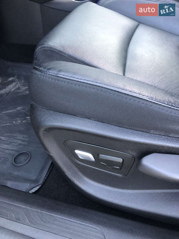 Седан Renault Megane 2019 в Новій Одесі