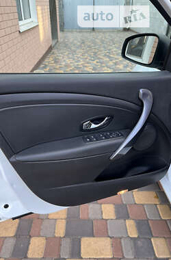 Хетчбек Renault Megane 2015 в 