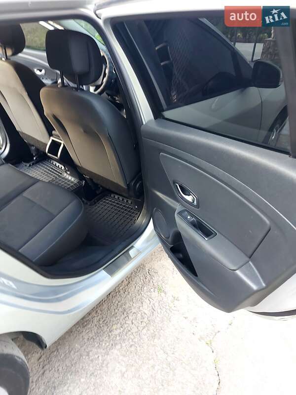 Універсал Renault Megane 2010 в Дніпрі