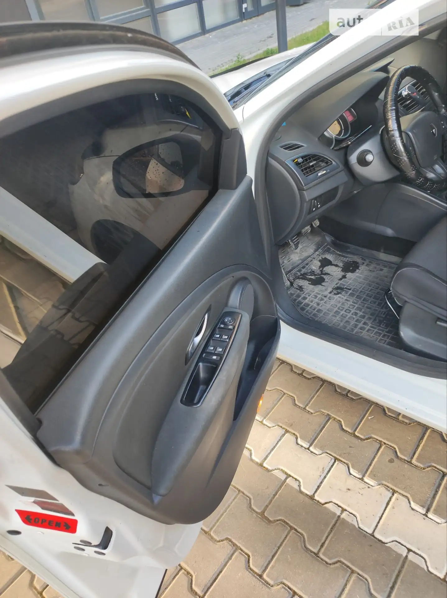 2010 Renault Megane - мініатюра 43