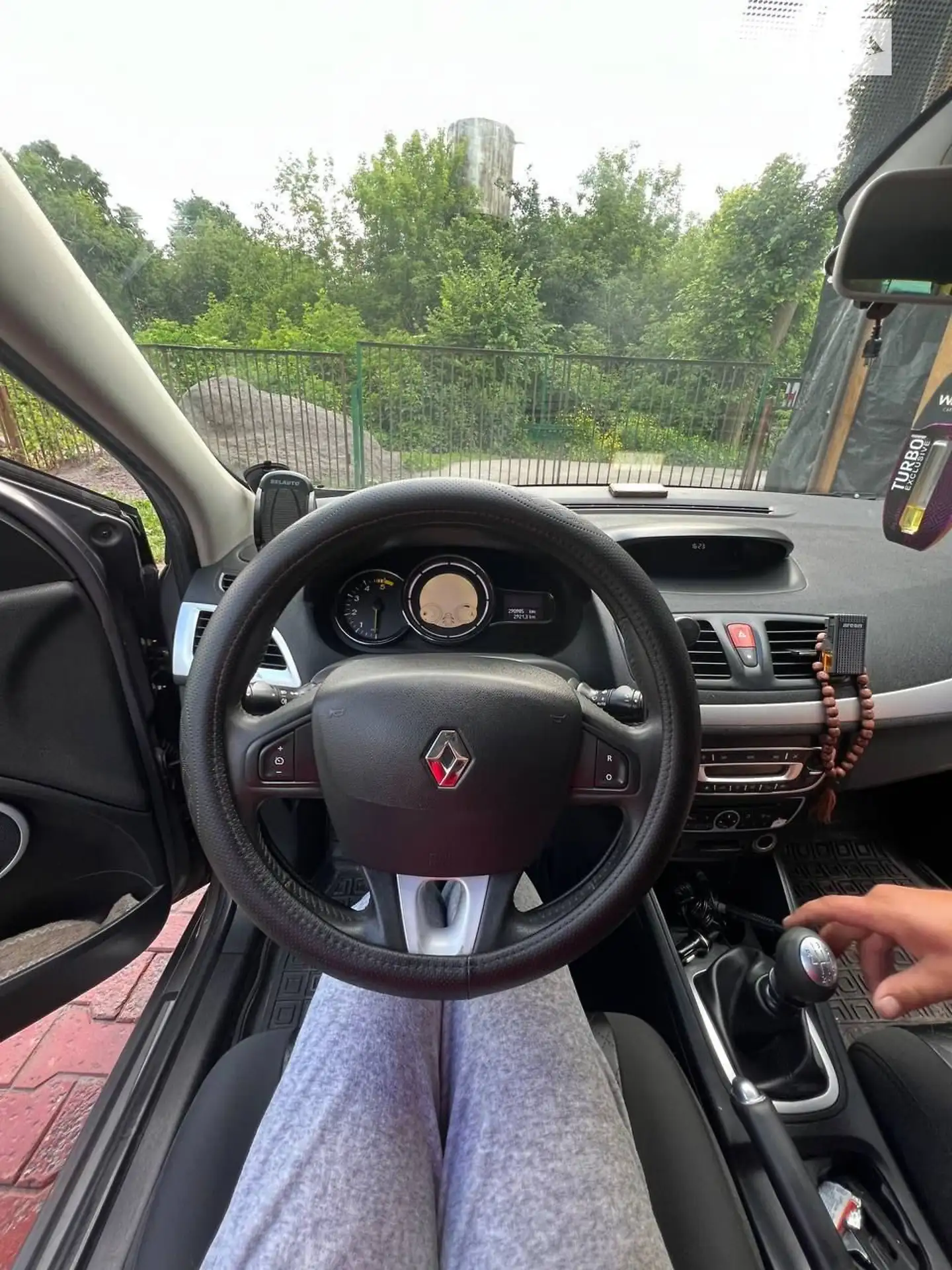 2010 Renault Megane - мініатюра 18