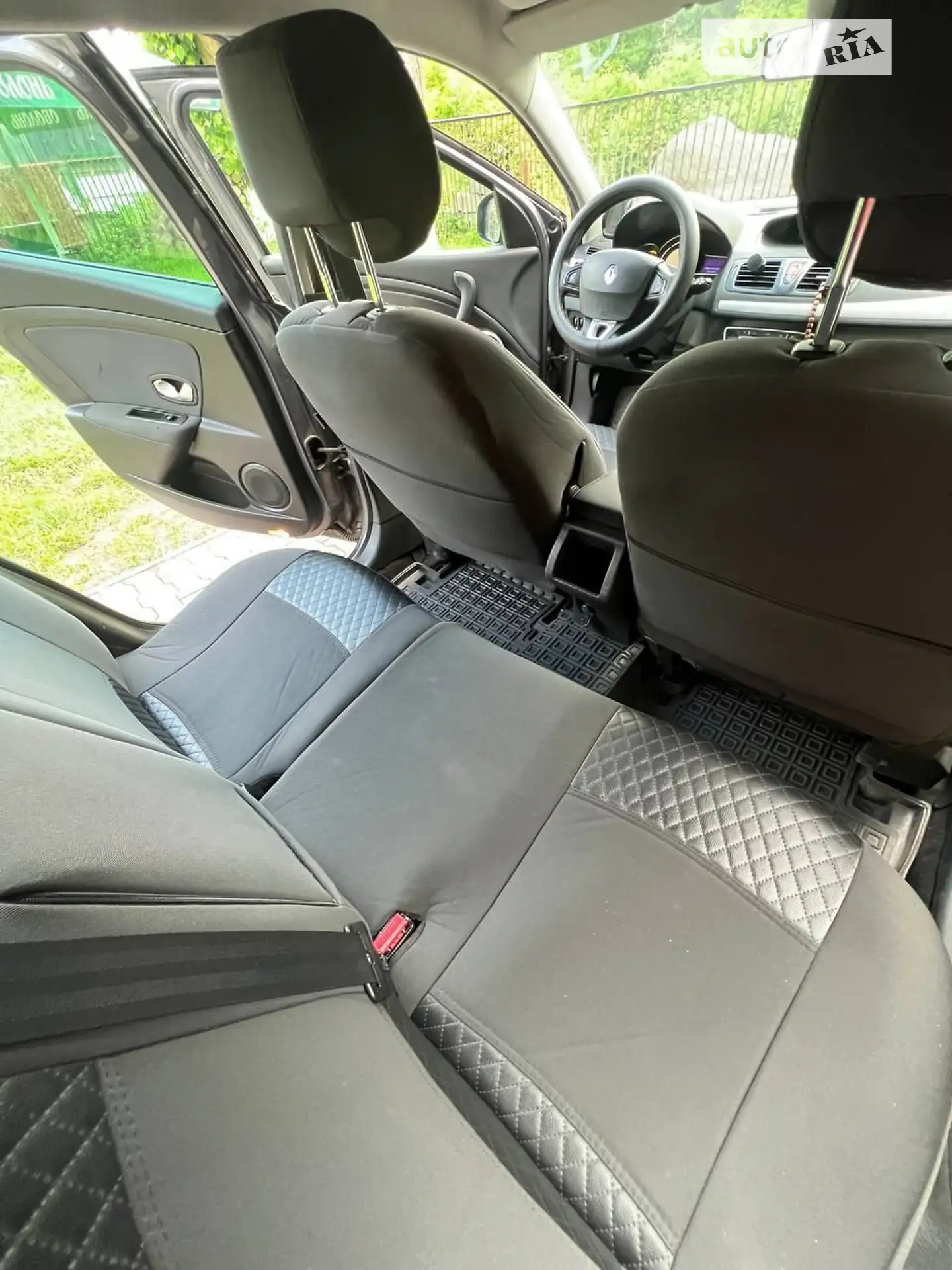 2010 Renault Megane - мініатюра 42