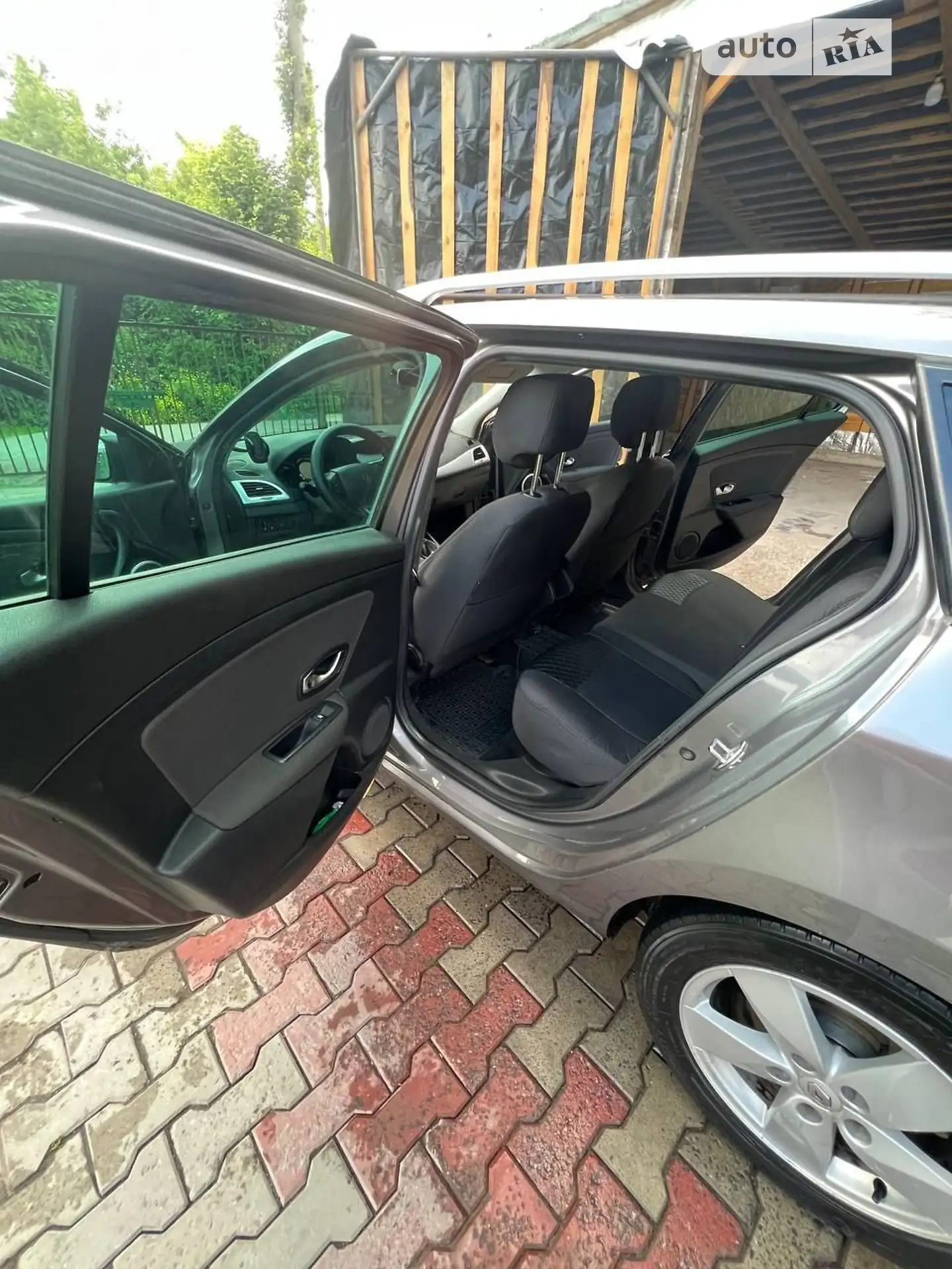 2010 Renault Megane - мініатюра 52