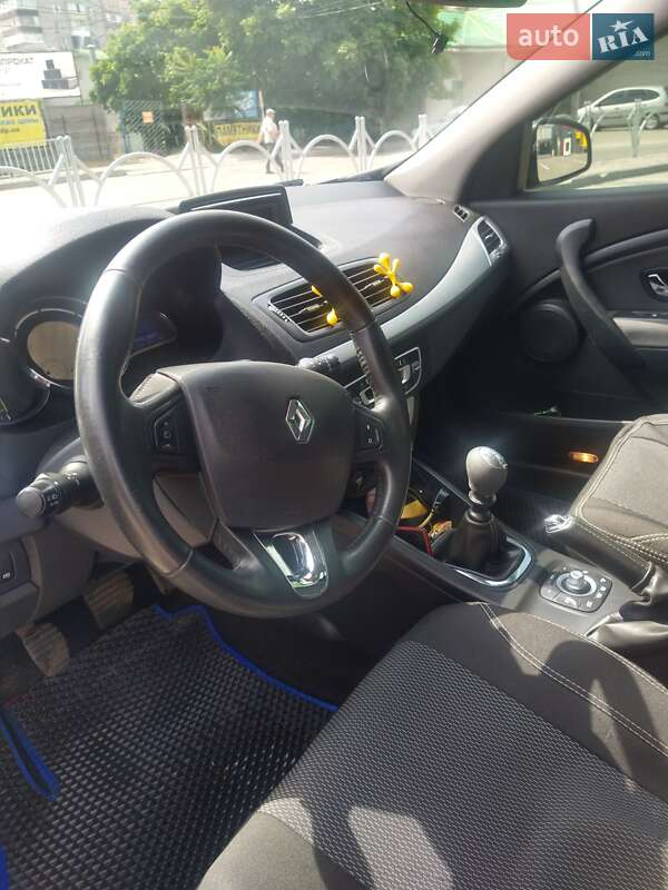 Універсал Renault Megane 2013 в Дніпрі