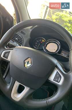 Универсал Renault Megane 2011 в 